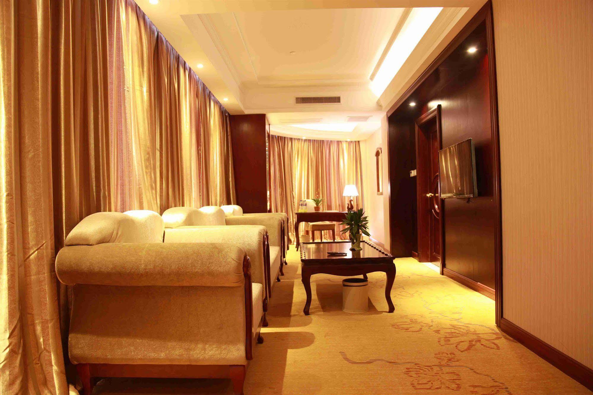 Vienna Pudong Airport Hotel Shanghai